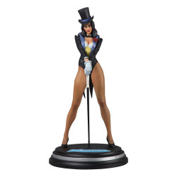 DC DIRECT COVER GIRLS STATUETTE ZATANNA J SCOTT CAMPBELL 23 CM