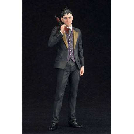 OSWALD COBBLEPOT GOTHAM TV ARTFX+ STATUE